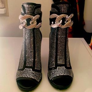 Karl lagerfeld Rhinestone shoes in size 6